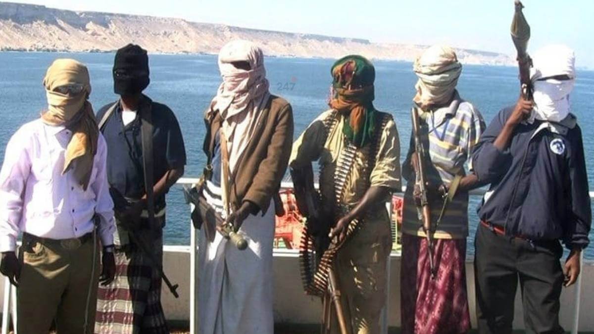 Cướp biển Somalia tái xuất, an ninh biển căng thẳng